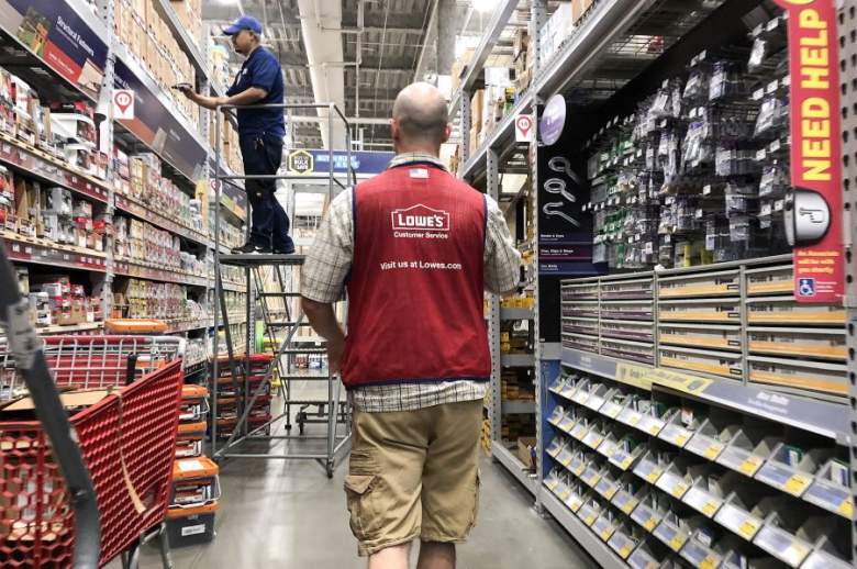 Are Lowes & Home Depot Open on Christmas 2019?